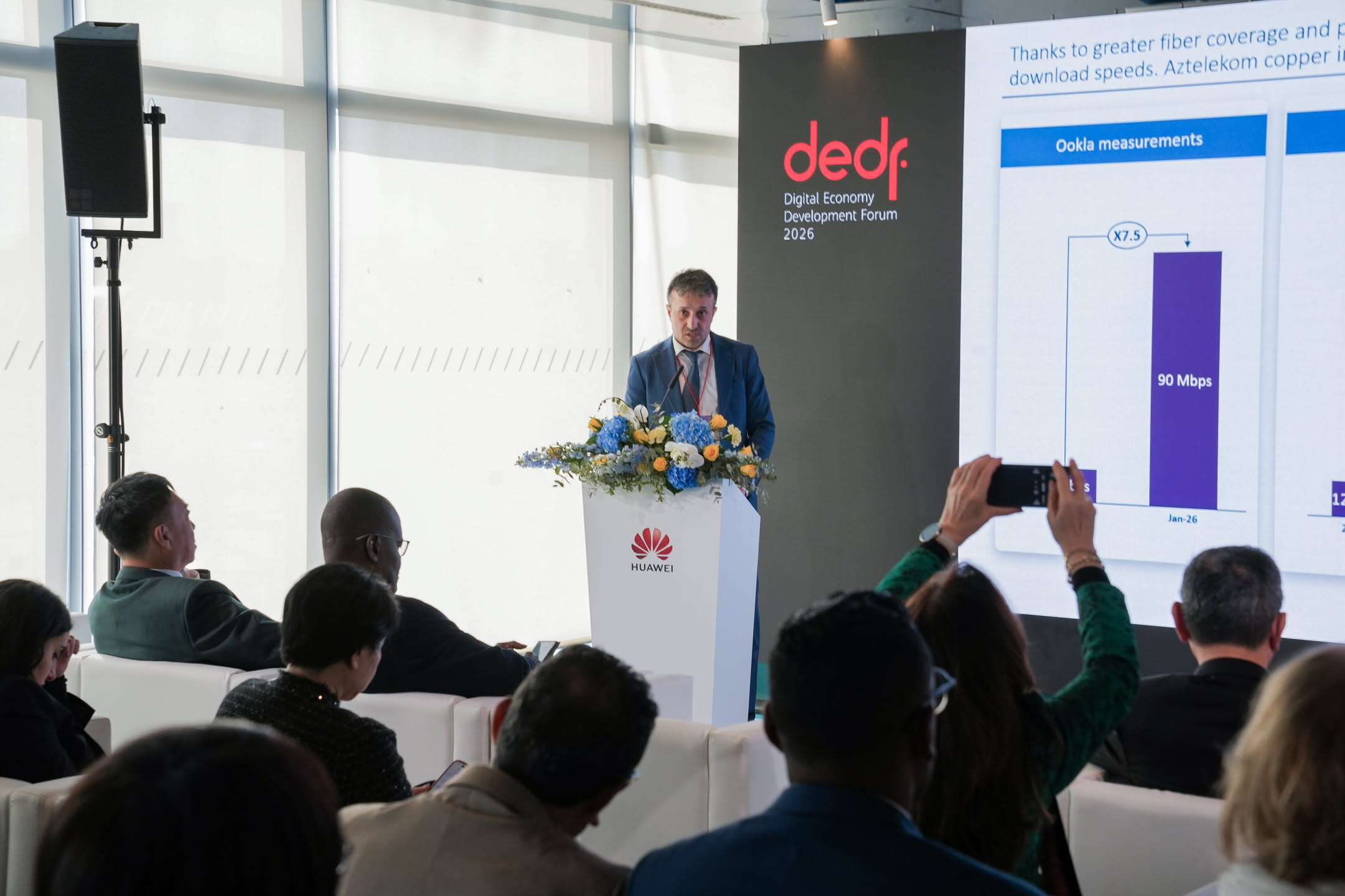 “Aztelekom” rəqəmsal transformasiya təcrübəsini beynəlxalq forumda təqdim edib